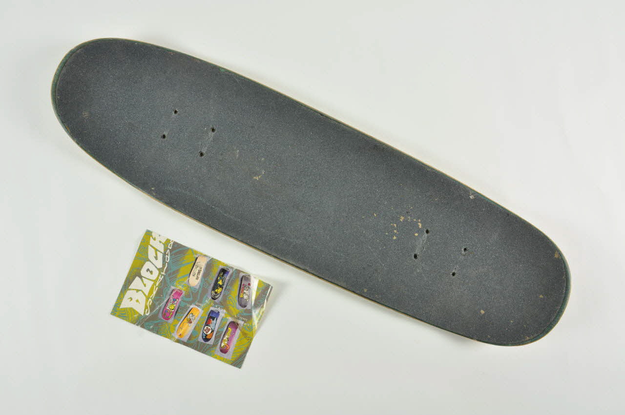 World Industries planche de skateboard Pro modèle "Jérémy Klein", modèle "L'enfant à l'oeil au beurre noir" Etats-Unis 1991 2002.45.213 Photo Mucem