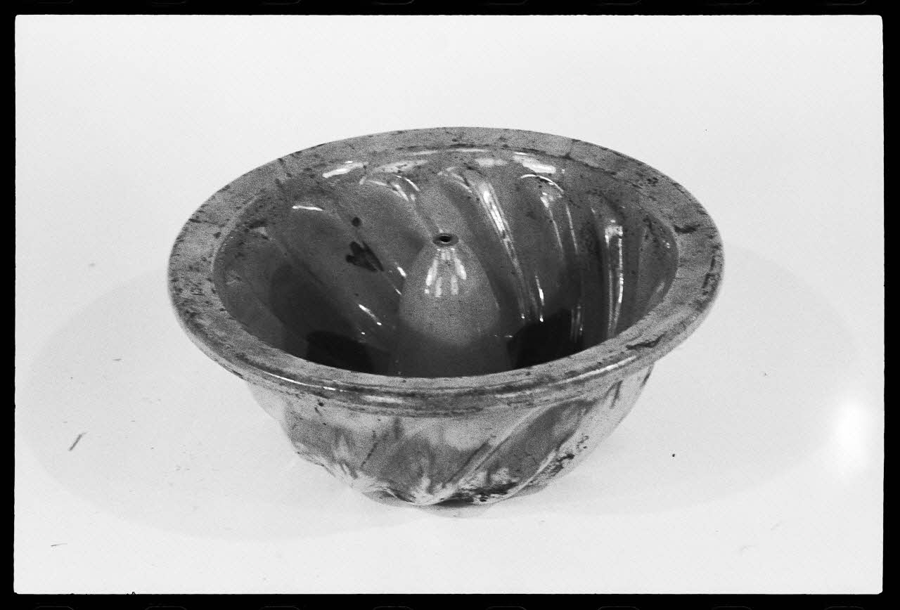 Jacques Hoepffner photographie Moule à kugelhof France 1977/2/1 Ph.1977.1.160  Photo