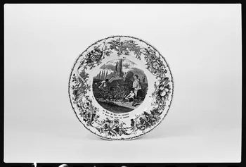 Alain Guey photographie Assiette France 1977 Ph.1977.1.1615 Photo