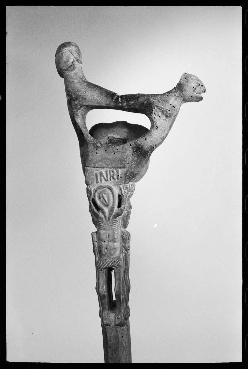 Alain Guey photographie Canne en bois à décor de crucifixion France 1977 Ph.1977.1.1672 Photo