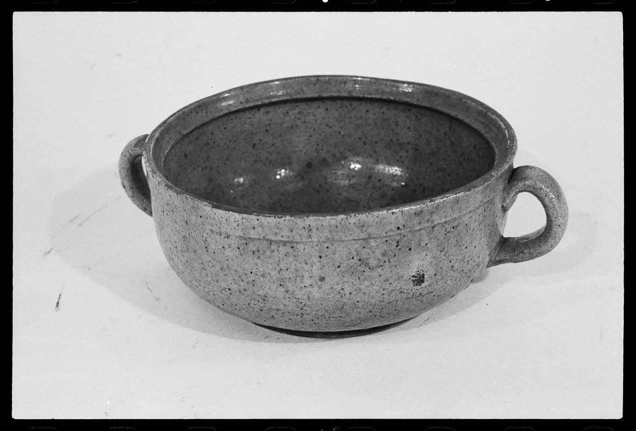 Jacques Hoepffner photographie Pot dit "piniate" France 1977/2/1 Ph.1977.1.195 Photo