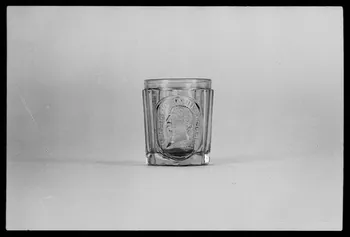 Alain Guey photographie Verre France 1977 Ph.1977.1.668 Photo