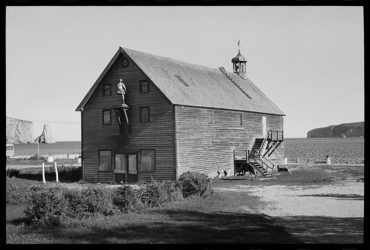 Jean Cuisenier photographie Enquête conduite par Jean Cuisenier au Québec (septembre 1976) Province du Québec, Canada 1976/9/1 Ph.1977.8.29 Photo