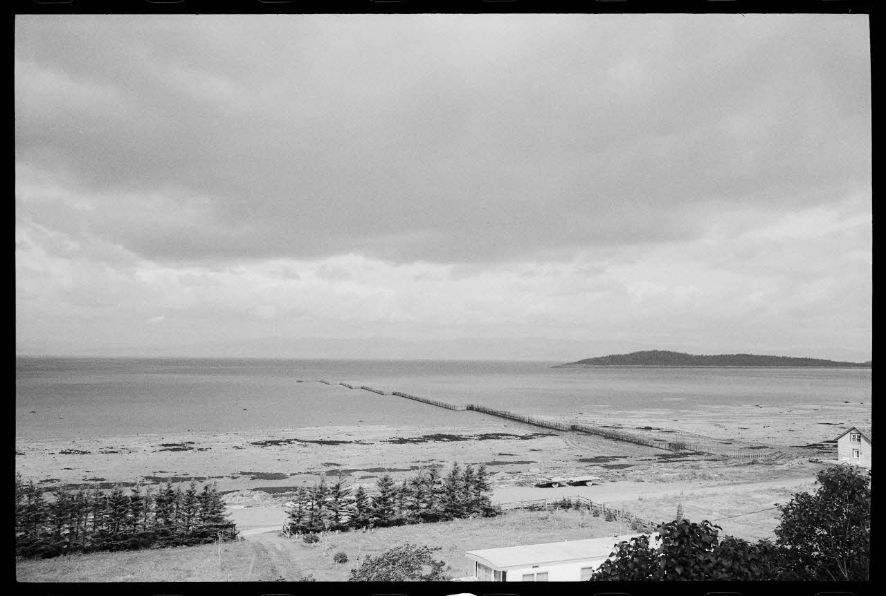 Jean Cuisenier photographie Enquête conduite par Jean Cuisenier au Québec (septembre 1976) Province du Québec, Canada 1976/9/1 Ph.1977.8.51 Photo