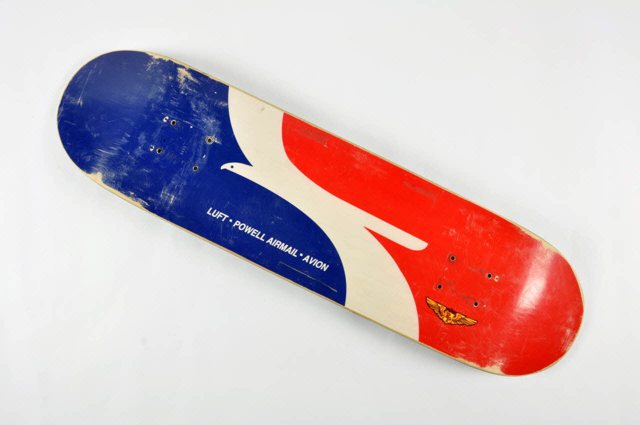 Powell-Peralta planche de skateboard Etats-Unis 1995 2002.45.68  Photo Mucem