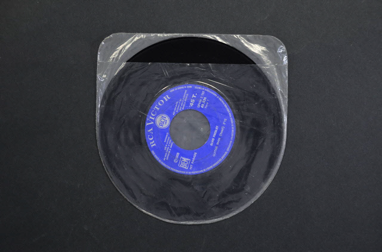 disque 45 tours Guitar man 2001.69.16.516 Photo Mucem