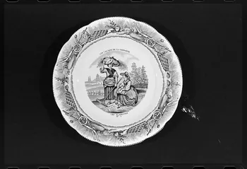 Marc Beaudenom photographie Assiette France 1978 Ph.1978.1.1030 Photo