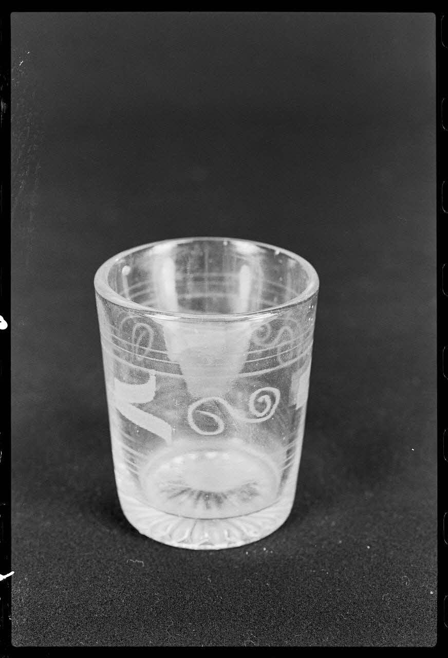 Marc Beaudenom photographie Verre France 1978 Ph.1978.1.1097  Photo