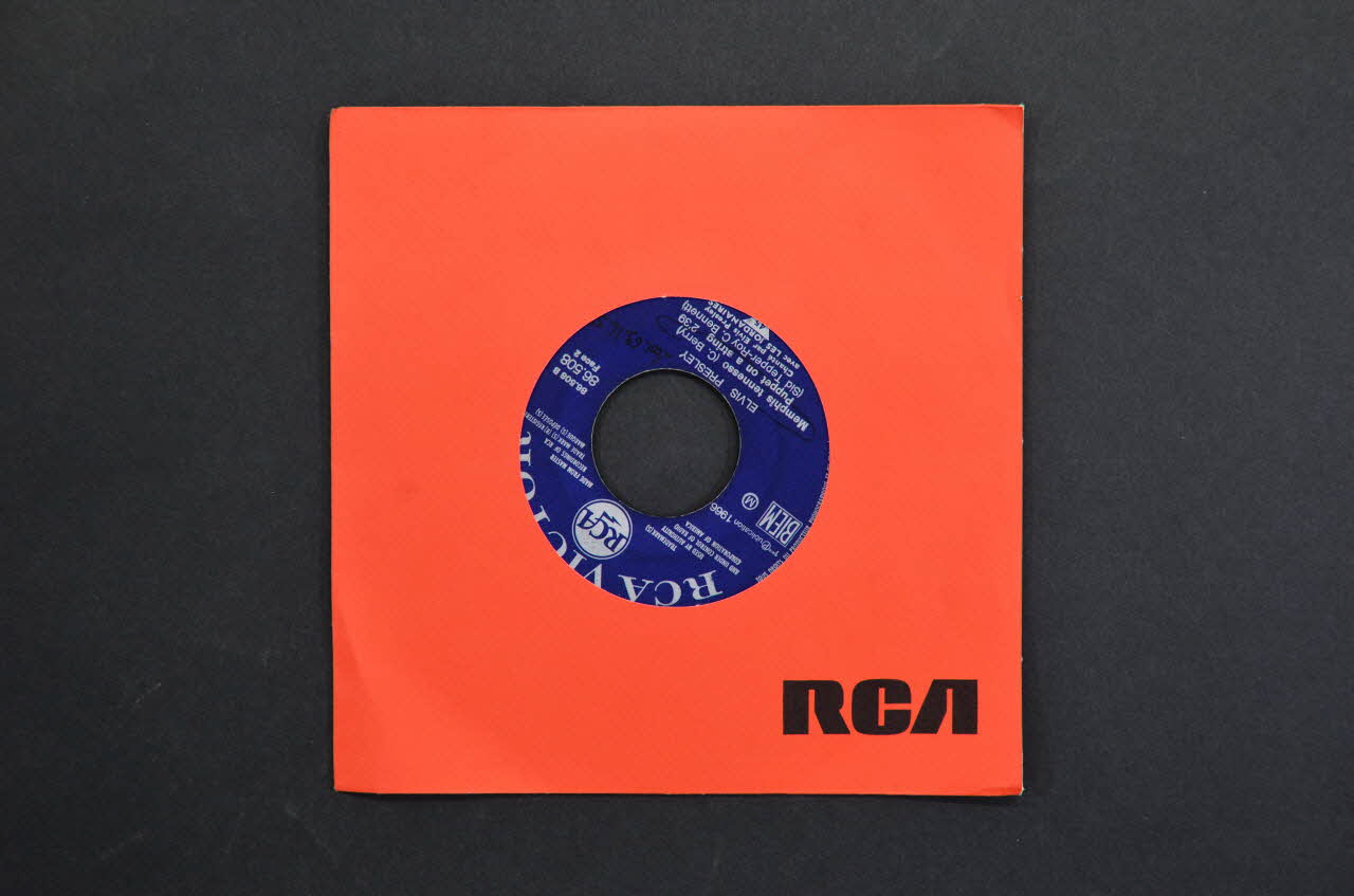 disque 45 tours Tell me why 2001.69.16.525.1-2 Photo Mucem