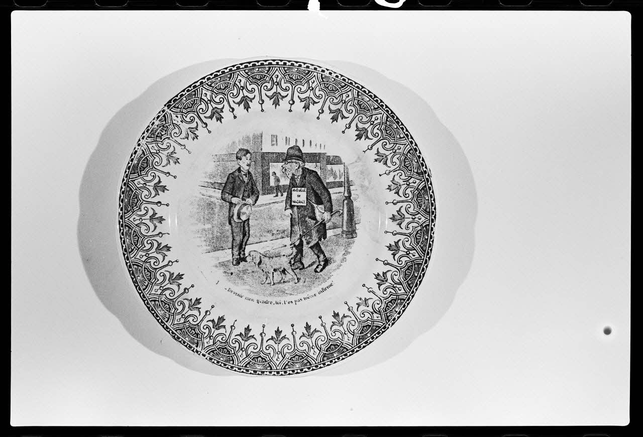 Alain Guey photographie Assiette plate France 1978 Ph.1978.1.1223 Photo