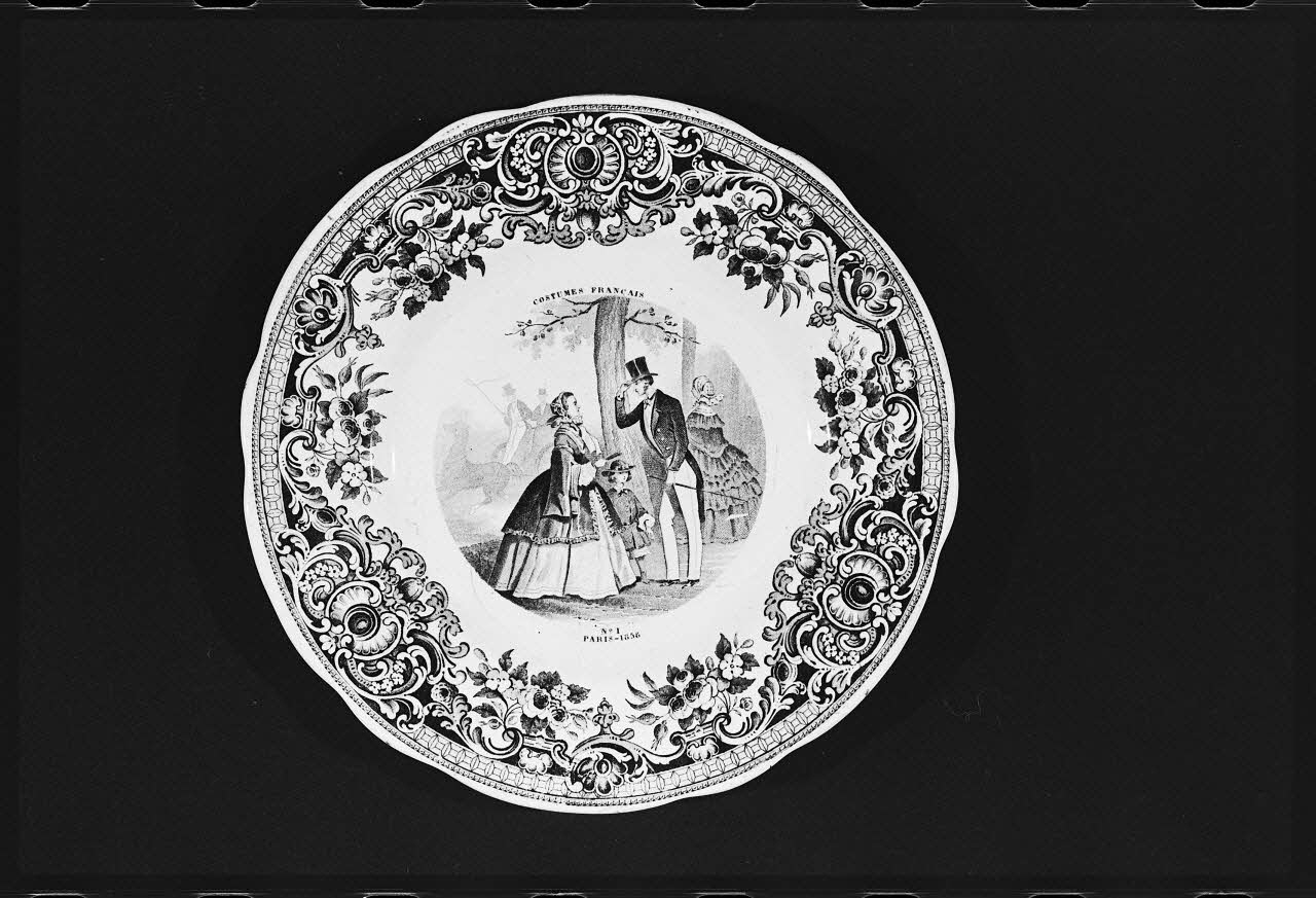Alain Guey photographie Assiette : costume français France 1978 Ph.1978.1.1261 Photo