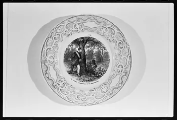 Alain Guey photographie Assiette plate France 1978 Ph.1978.1.1280  Photo