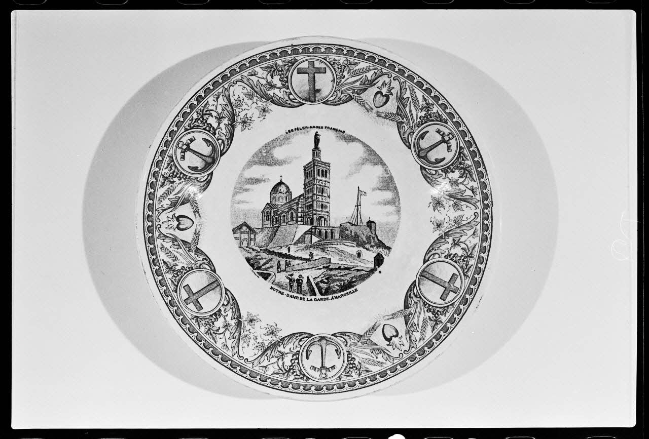 Alain Guey photographie Assiette plate France 1978 Ph.1978.1.1362 Photo