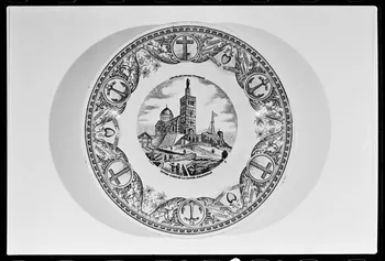 Alain Guey photographie Assiette plate France 1978 Ph.1978.1.1362 Photo