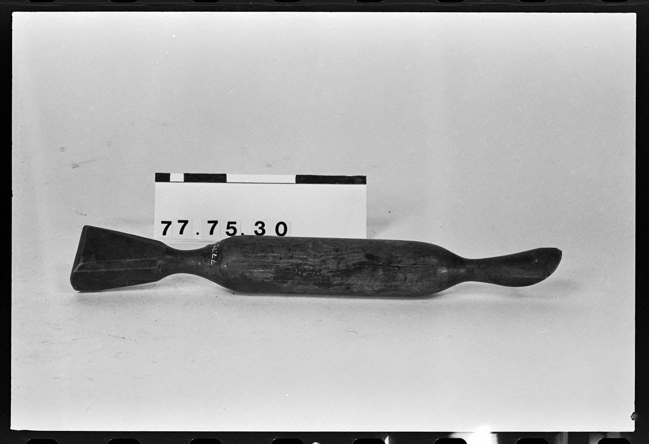photographie Outillage spécialisé de cordonnerie Ph.1978.1.775  Photo