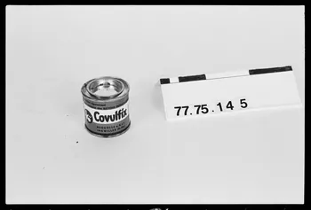 photographie Outillage spécialisé de cordonnerie Ph.1978.1.891 Photo