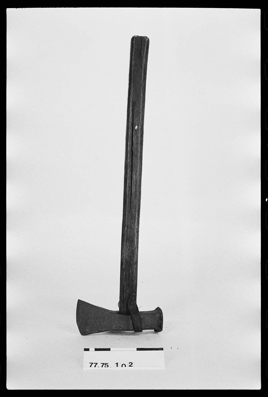 photographie Outillage spécialisé de cordonnerie Ph.1978.1.942 Photo