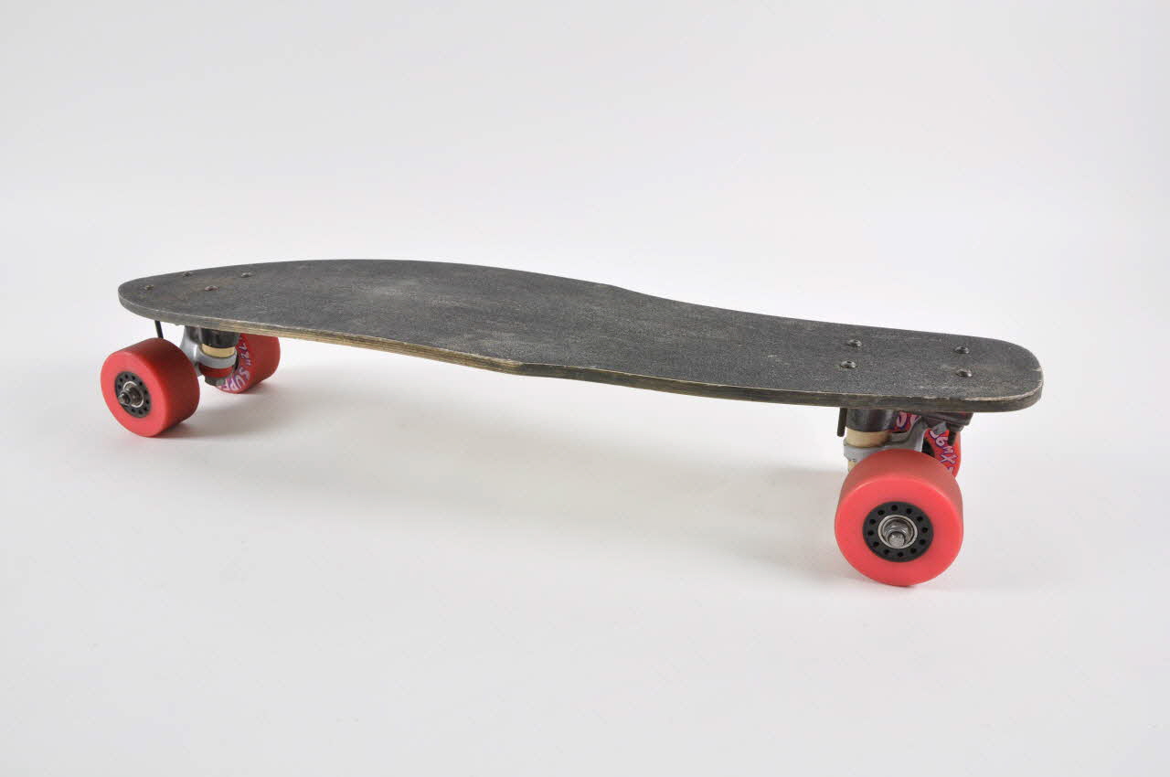 Lacadur skateboard France 1985-1993 2002.48.1 Photo Mucem