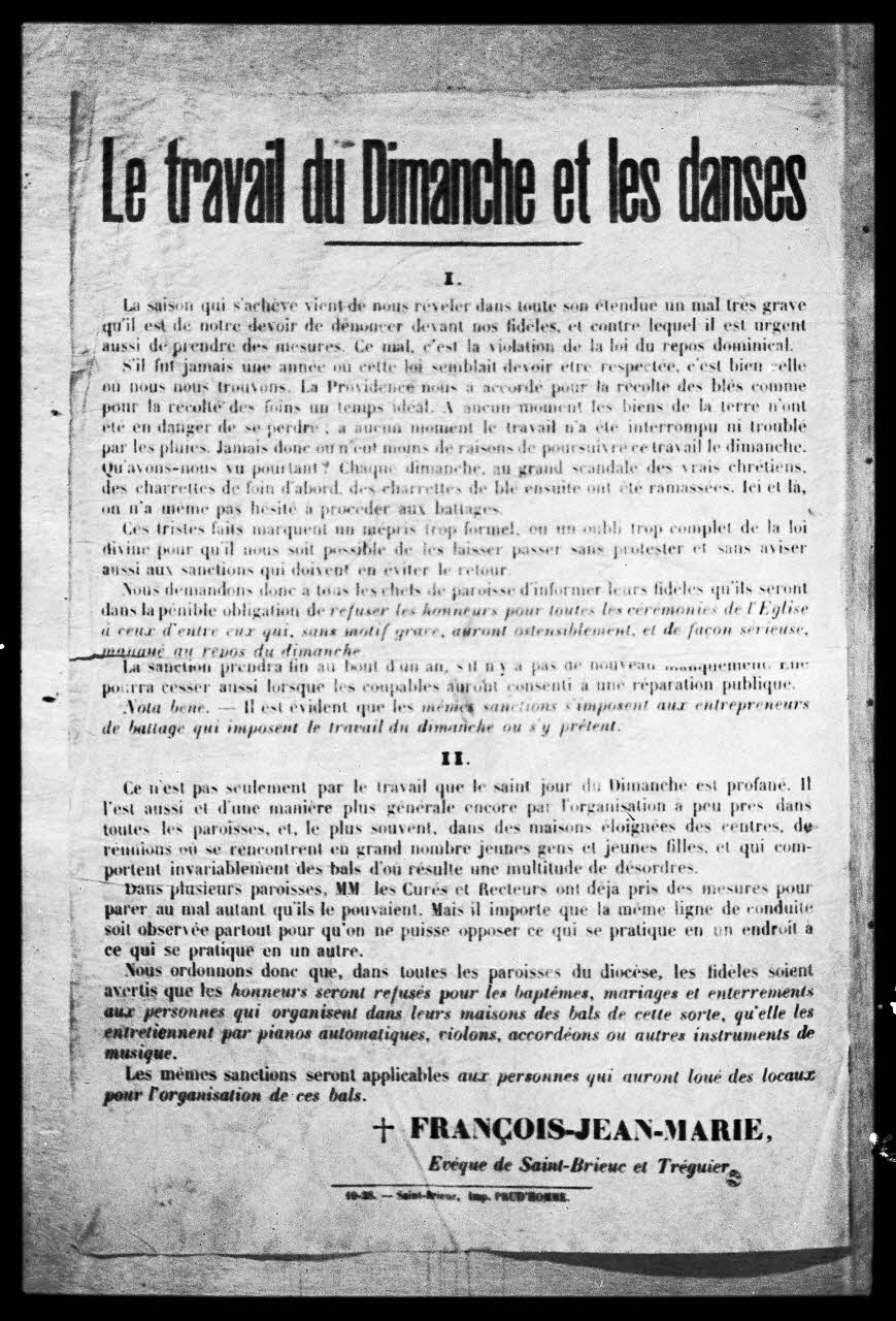photographie Affiche de sermon. Travail du dimanche et danses. Evêque Jean-Marie Ph.1978.27.30 Photo