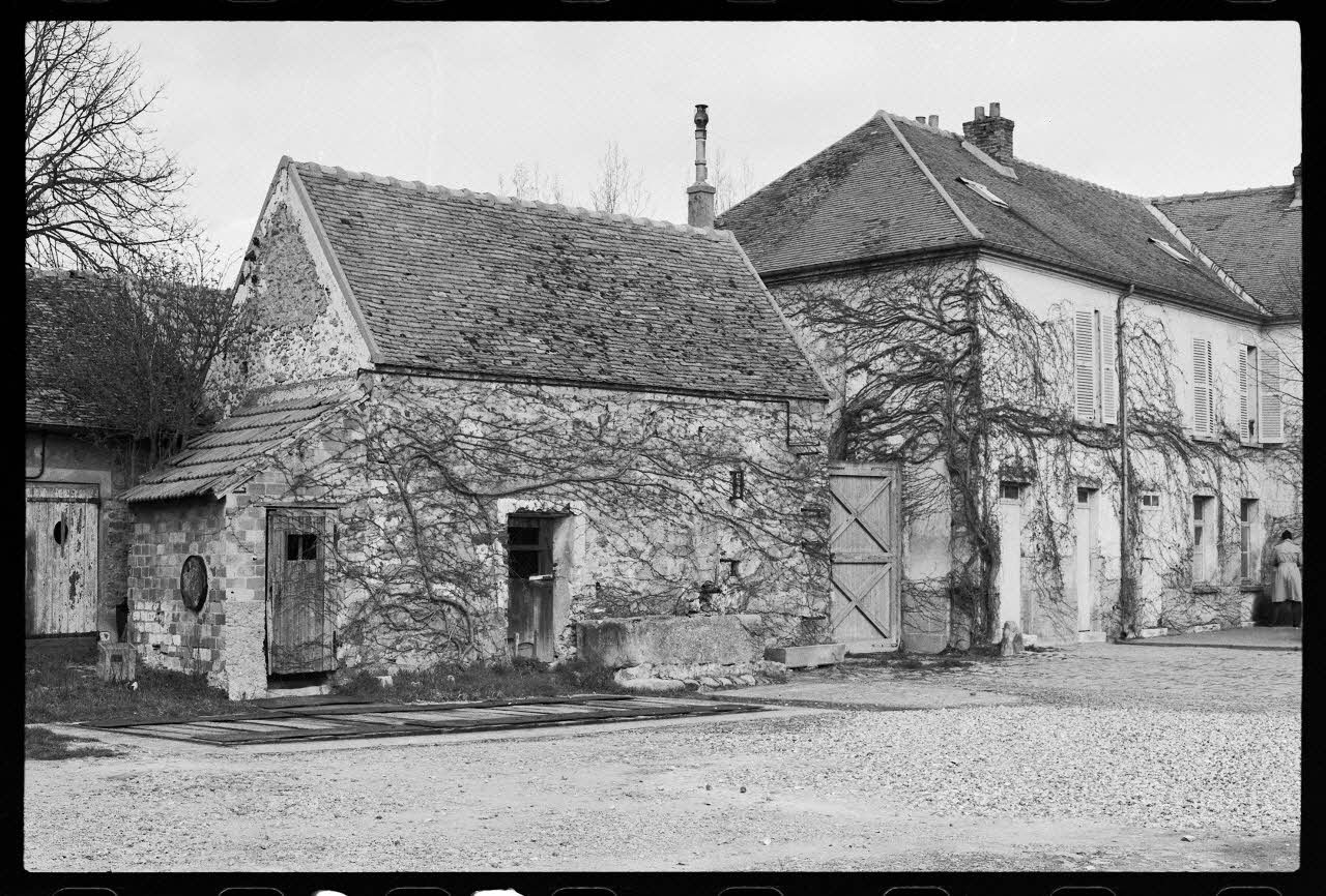 photographie Bascule du hangar de Monsieur Serge Castre Ph.1978.5.37 Photo