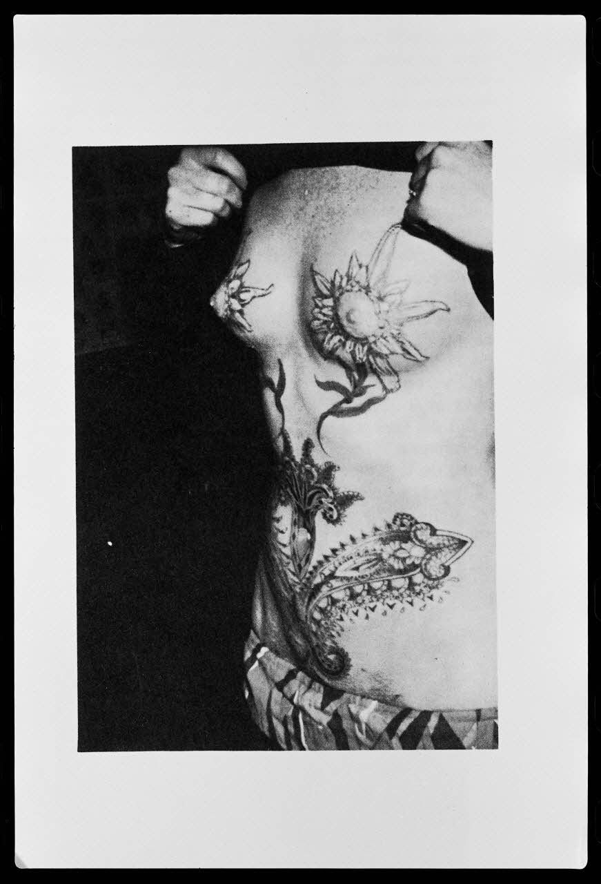photographie MNATP. Exposition. L'homme et son corps dans la société traditionnelle (11 mai 1978 - 2 octobre 1978) Ph.1978.56.90 Photo