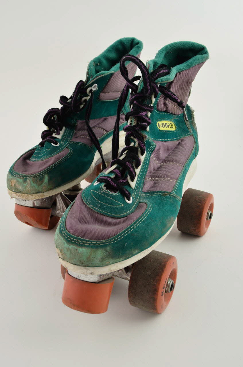 patin à roulettes 1980-1999 2002.49.24.1-2 Photo Mucem