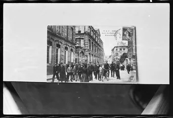 photographie Carte postale. Sortie d'usine. Etablissement Fraenckel Ph.1978.7.5 Photo