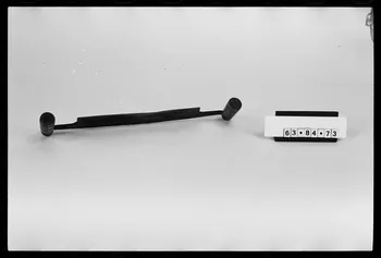 photographie Outillage spécialisé de vannier : plane Ph.1979.1.1877  Photo