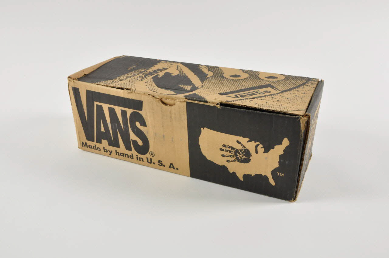 Vans chaussure Etats-Unis 1995-1997 2002.57.6.1-3 Photo Mucem