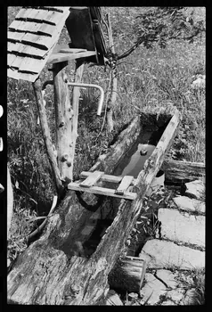 photographie Source et gouttière Ph.1979.10.376 Photo