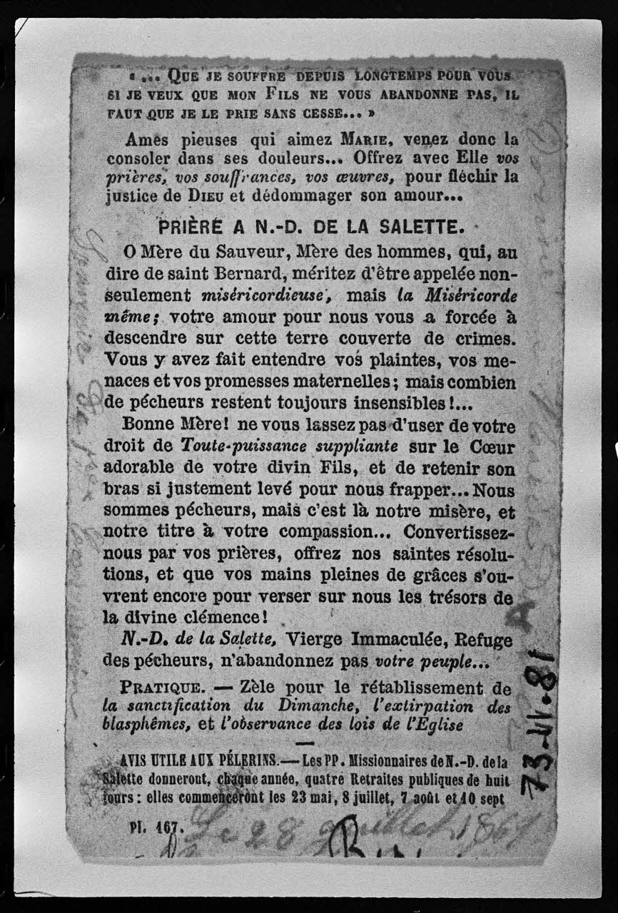photographie Estampe accompagnée d'un texte illustrant une prière de Notre-Dame-de-la-Salette. Texte de prière. Lithographie noir et blanc. Maison Letaille à Paris Ph.1979.2.51 Photo