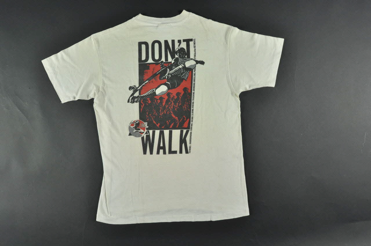 Etnies tee-shirt Tee-shirt "Rebel Sport" Etats-Unis 1989-1995 2002.60.4  Photo Mucem