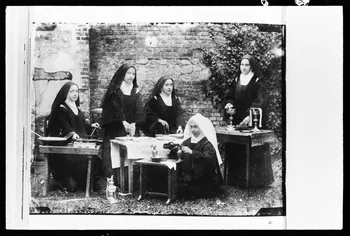 photographie MNATP. Exposition. Religions et traditions populaires (4 décembre 1979 - 3 mars 1980) Ph.1979.113.270 Photo