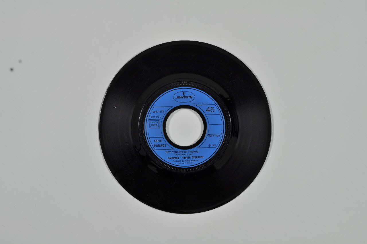 disque 45 tours Hey you 2001.69.16.624.1-2 Photo Mucem
