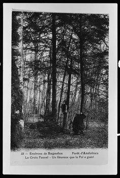 photographie Carte postale. Prière de guérison à la Croix Fauvel Ph.1979.64.25 Photo