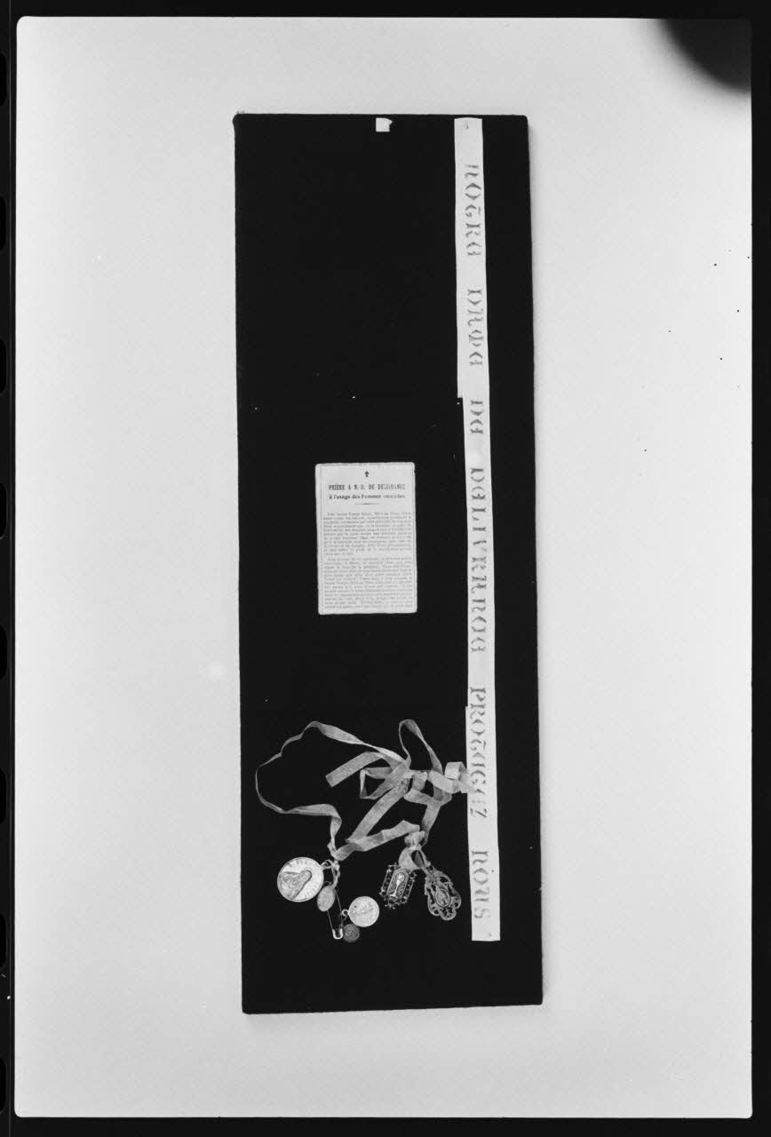 photographie MNATP. Exposition. L'homme et son corps dans la société traditionnelle (11 mai 1978 - 2 octobre 1978) Ph.1979.77.17 Photo