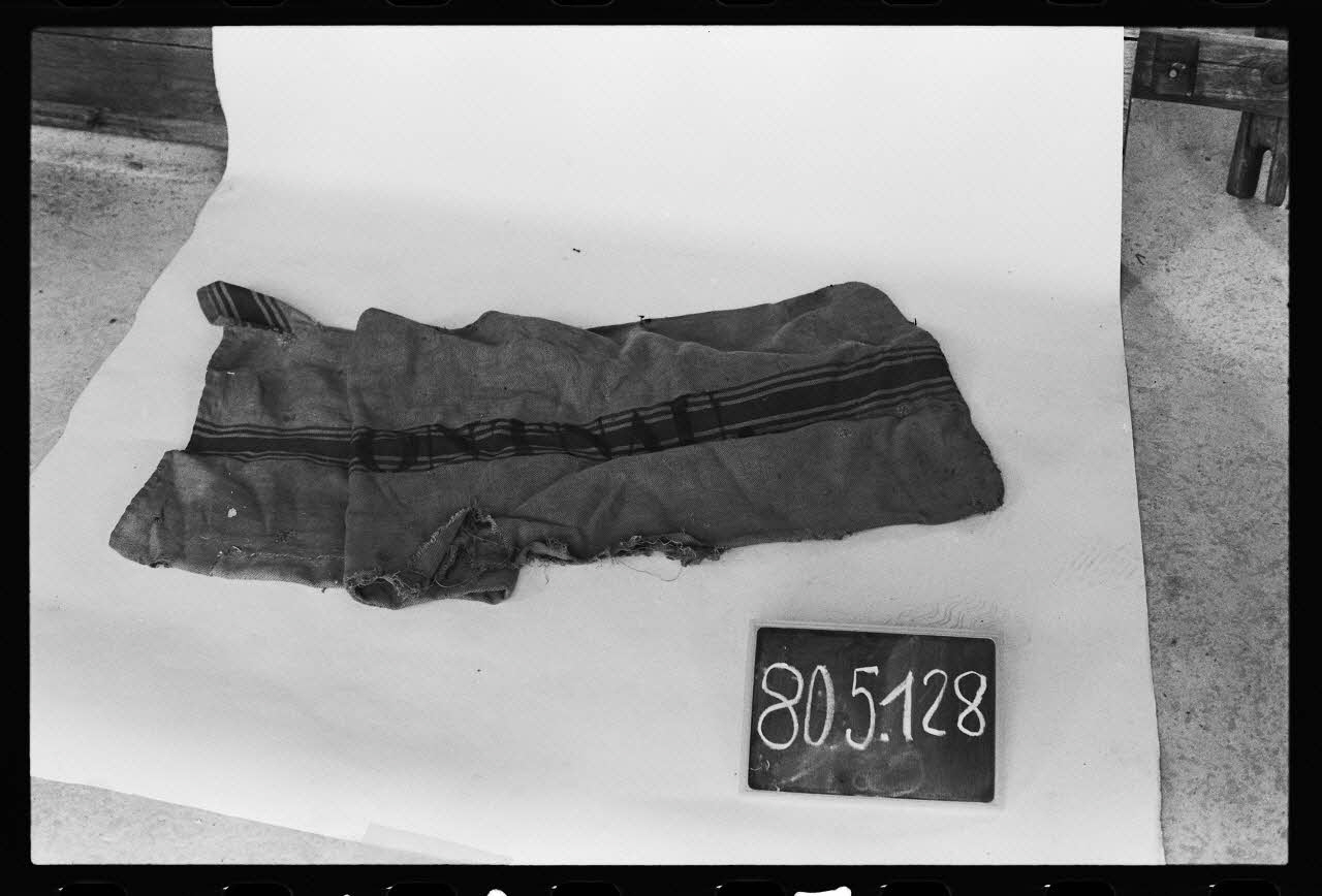 photographie MNATP. Antenne Saint-Riquier. Outillage viticole. Sac à farine Ph.1981.1.1207 Photo