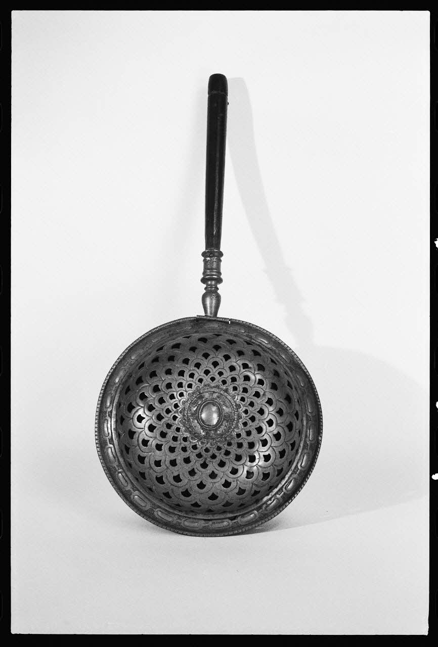 photographie Bassinoire Ph.1981.1.1639 Photo