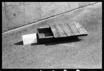 photographie MNATP. Antenne Saint-Riquier. Porcelainerie "Samson". Tiroir du bâti Ph.1981.1.1922 Photo