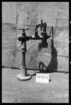 photographie MNATP. Antenne Saint-Riquier. Porcelainerie "Samson". Outillage spécialisé pour la terre : tête de tour en porcelaine Ph.1981.1.1929 Photo