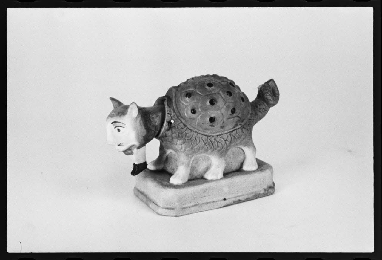 photographie Tarasque en porcelaine Ph.1981.1.1952 Photo