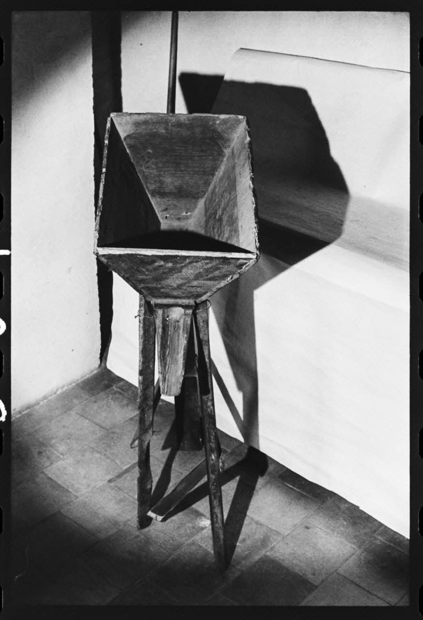 photographie MNATP. Antenne corse. Vannage Ph.1981.1.2188 Photo