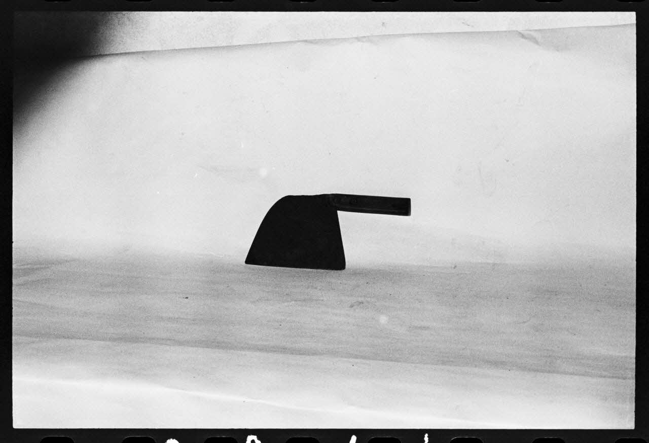 photographie MNATP. Antenne corse. Couperet, "marazzu", nom local Ph.1981.1.2211 Photo