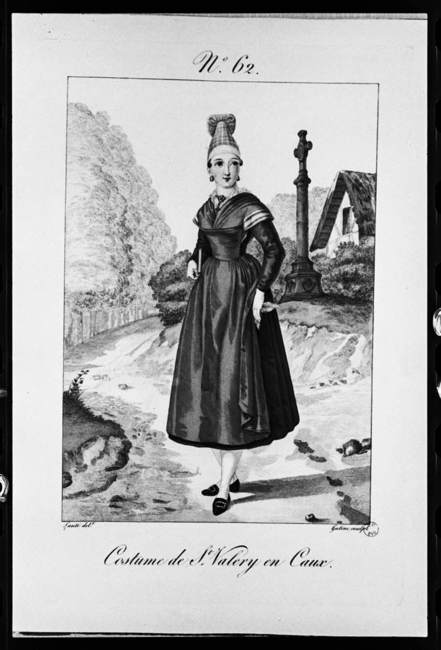 photographie "Costumes des femmes du Pays de Caux". Estampe. Costume de femme. Croix de chemin. Lanté et Gâtine. 1827 Ph.1981.3.62 Photo