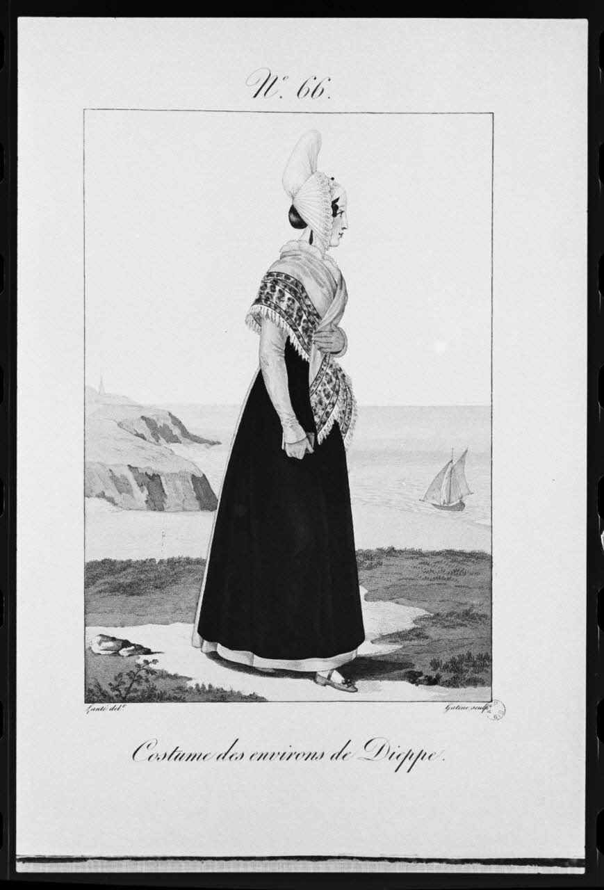 photographie "Costumes des femmes du Pays de Caux". Estampe. Costume de femme. Croix de chemin. Lanté et Gâtine. 1827 Ph.1981.3.66 Photo