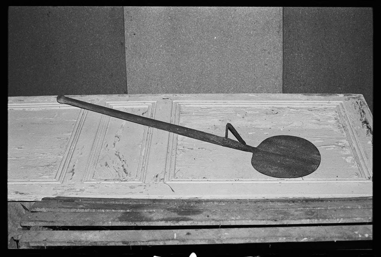 photographie Coupe-foin rond. Dépôt au musée de Saint-Flour Ph.1982.1.597 Photo