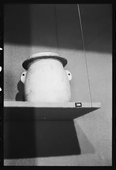 photographie MNATP. Exposition. L'abeille, l'homme, le miel et la cire (23 octobre 1981 - 28 mai 1982) Ph.1982.30.139 Photo