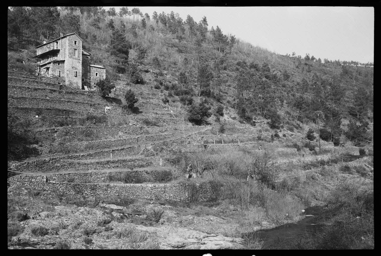 photographie MNATP. Chantier 1425. Enquête sur l'architecture rurale de la France (1968-1990) Ph.1982.316.34 Photo