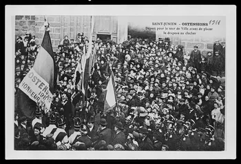 photographie Carte postale. Départ pour le tour de ville avant de placer le drapeau au clocher. 1911 Ph.1982.31.2  Photo