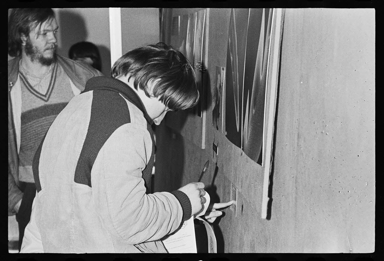 photographie MNATP. Exposition. L'abeille, l'homme, le miel et la cire (23 octobre 1981 - 28 mai 1982) Ph.1982.46.6 Photo